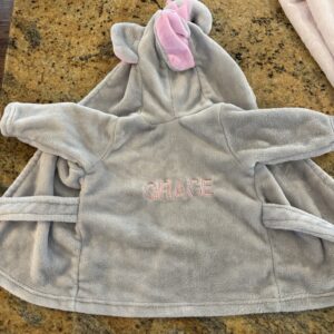 Grace elephant robe 0-9 months