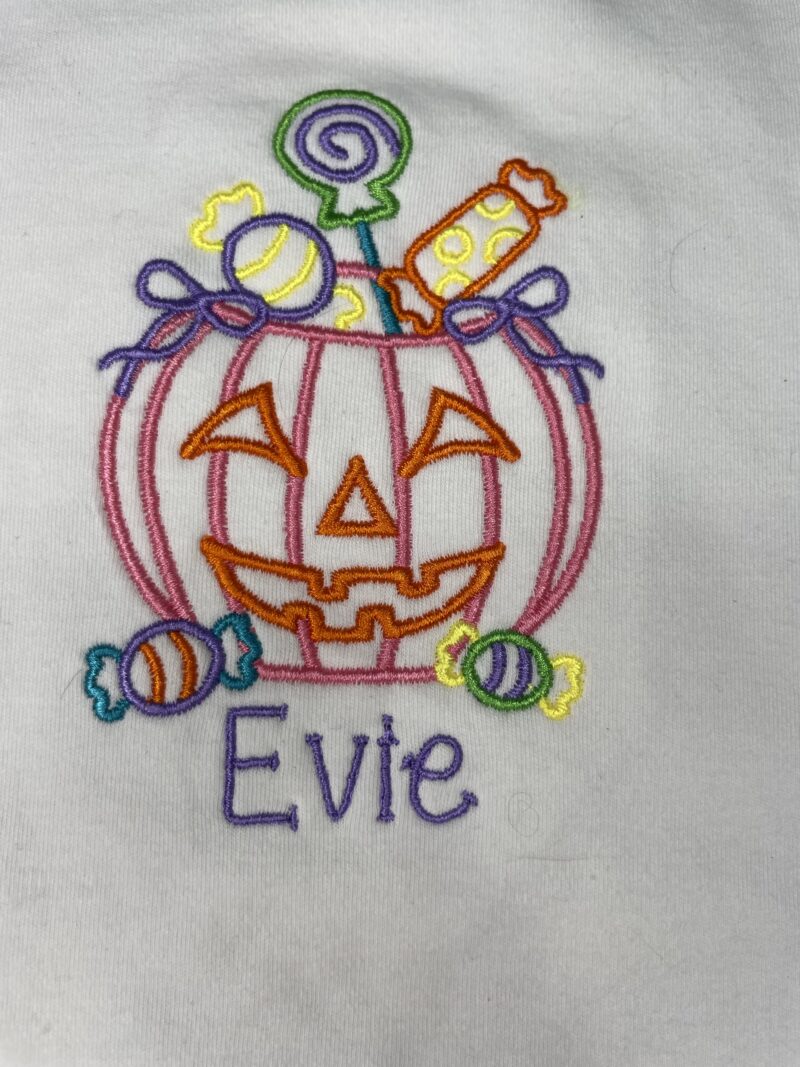 Evie | 3T - Image 2