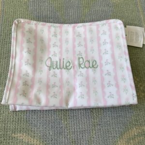 Julie Rae | no-size